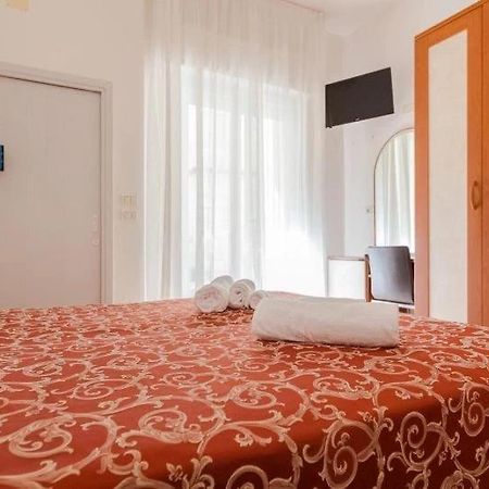 Hotel Ivana Misano Adriatico Luaran gambar