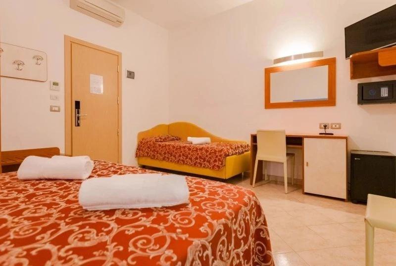 Hotel Ivana Misano Adriatico Luaran gambar