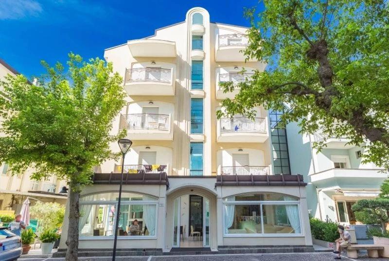 Hotel Ivana Misano Adriatico Luaran gambar