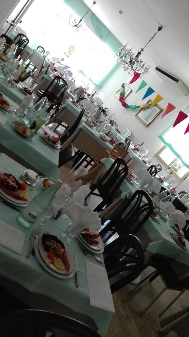 Hotel Ivana Misano Adriatico Luaran gambar